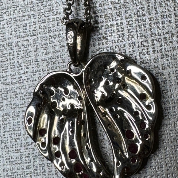 Chuck clemency Ruby & white zircon angel wing pendant - Picture 4 of 7